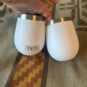White Yeti Wine Cups